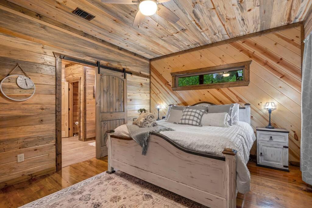 King Suite! Hot Tub, Arcade Games, L2 Ev, Fire Pit, Kids Playset, Ping Pong, Dog Friendly Broken Bow Exterior photo