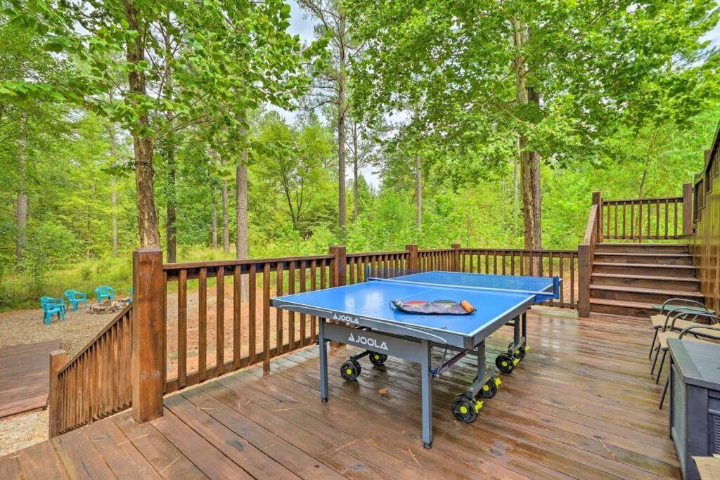 King Suite! Hot Tub, Arcade Games, L2 Ev, Fire Pit, Kids Playset, Ping Pong, Dog Friendly Broken Bow Exterior photo