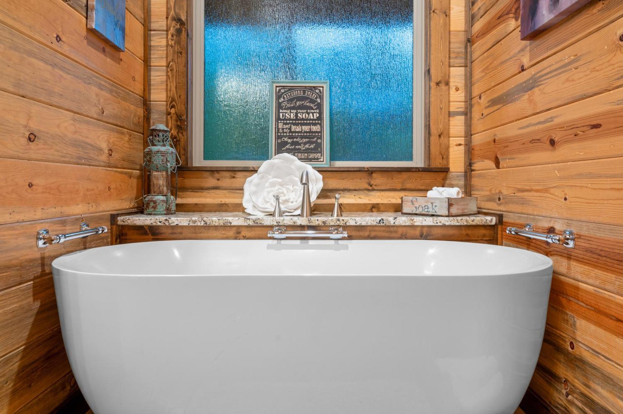 King Suite! Hot Tub, Arcade Games, L2 Ev, Fire Pit, Kids Playset, Ping Pong, Dog Friendly Broken Bow Exterior photo